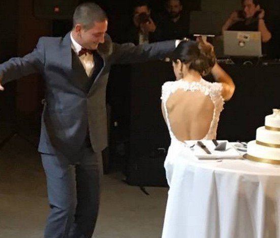 Αποκλειστικές εικόνες: Το γαμήλιο party Κύπριας παρουσιάστριας!
